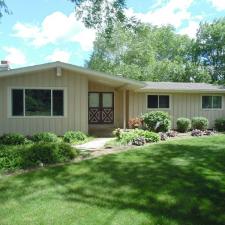 exterior-painting-of-ranch-home-in-hartland-wi 1