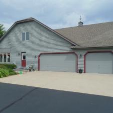 exterior-painting-on-custom-home-in-mequon-wi 1